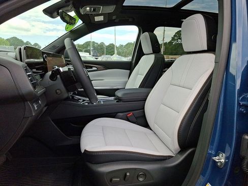 New 2026 Chevrolet Traverse High Country FWD image 10