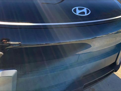 Certified 2025 Hyundai Kona SEL image 31