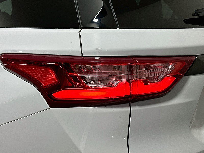 Used 2020 Chevrolet Traverse RS AWD/4WD image 34