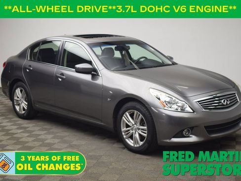 Used 2015 INFINITI Q40 AWD w/ Navigation Package image 1