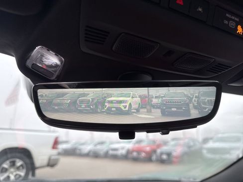 Used 2024 Chevrolet Corvette Stingray Preferred Conv w/ Battery Protection Package image 26