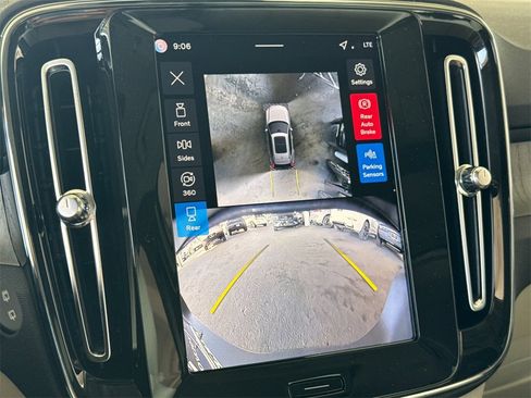 New 2026 Volvo XC40 B5 Ultra image 19