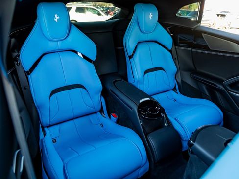 Used 2025 Ferrari Purosangue image 24