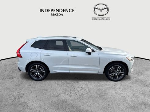 Used 2019 Volvo XC60 T5 Momentum w/ Premium Package image 2