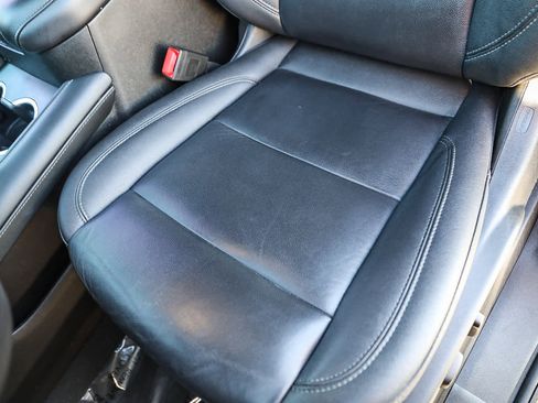 Used 2022 Chevrolet Tahoe Z71 w/ Luxury Package image 25