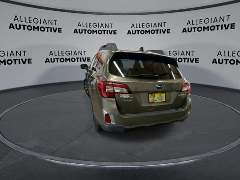 Used 2016 Subaru Outback 2.5i Limited image 9