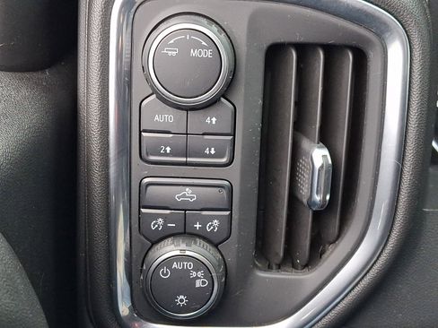 Used 2022 Chevrolet Silverado 1500 LT image 23