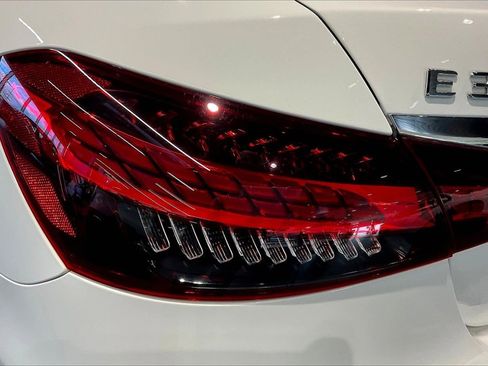 Certified 2021 Mercedes-Benz E 350 4MATIC Sedan image 24