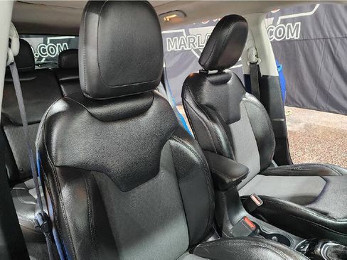 Used 2018 Jeep Compass Latitude w/ Popular Equipment Group image 13