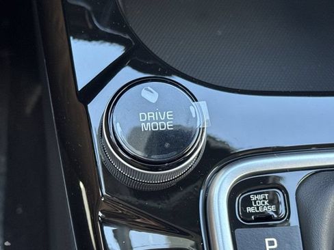 New 2026 Kia Seltos S FWD image 34