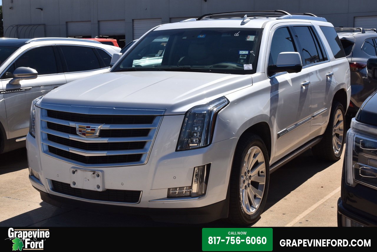 Used 2016 Cadillac Escalade Premium RWD image 1