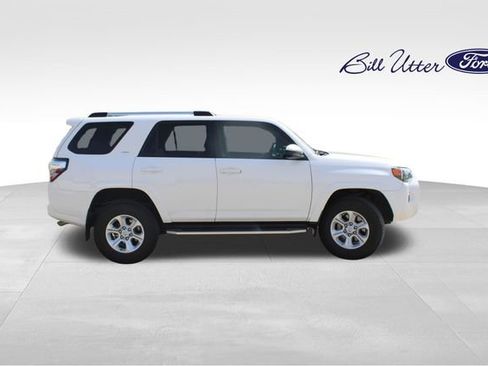 Used 2020 Toyota 4Runner SR5 image 4