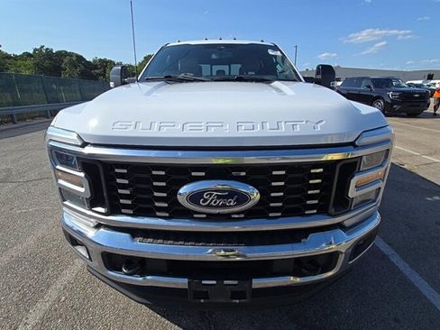 Used 2024 Ford F350 Lariat w/ FX4 Off-Road Package AWD/4WD image 2