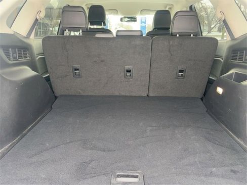 Used 2024 Ford Edge SEL w/ Convenience Package image 28