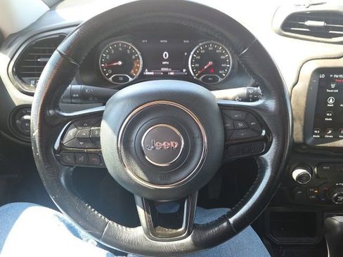 Used 2020 Jeep Renegade Altitude w/ UConnect 8.4 Nav Group FWD image 33
