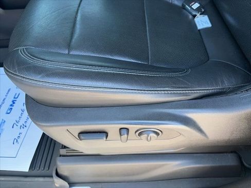 Used 2019 GMC Sierra 1500 SLT w/ SLT Premium Package AWD/4WD image 18