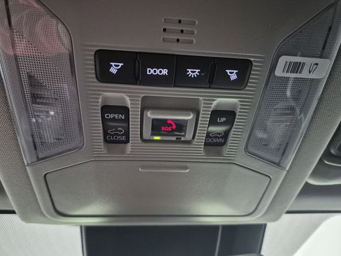 New 2025 Toyota RAV4 XLE image 28