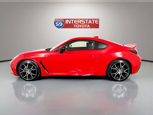 Used 2022 Toyota GR86 Premium image 4