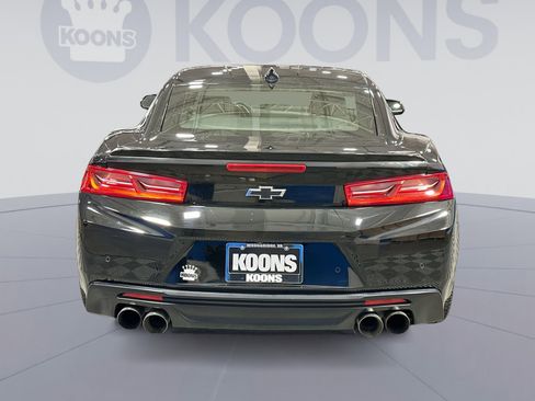 Used 2017 Chevrolet Camaro LT image 5