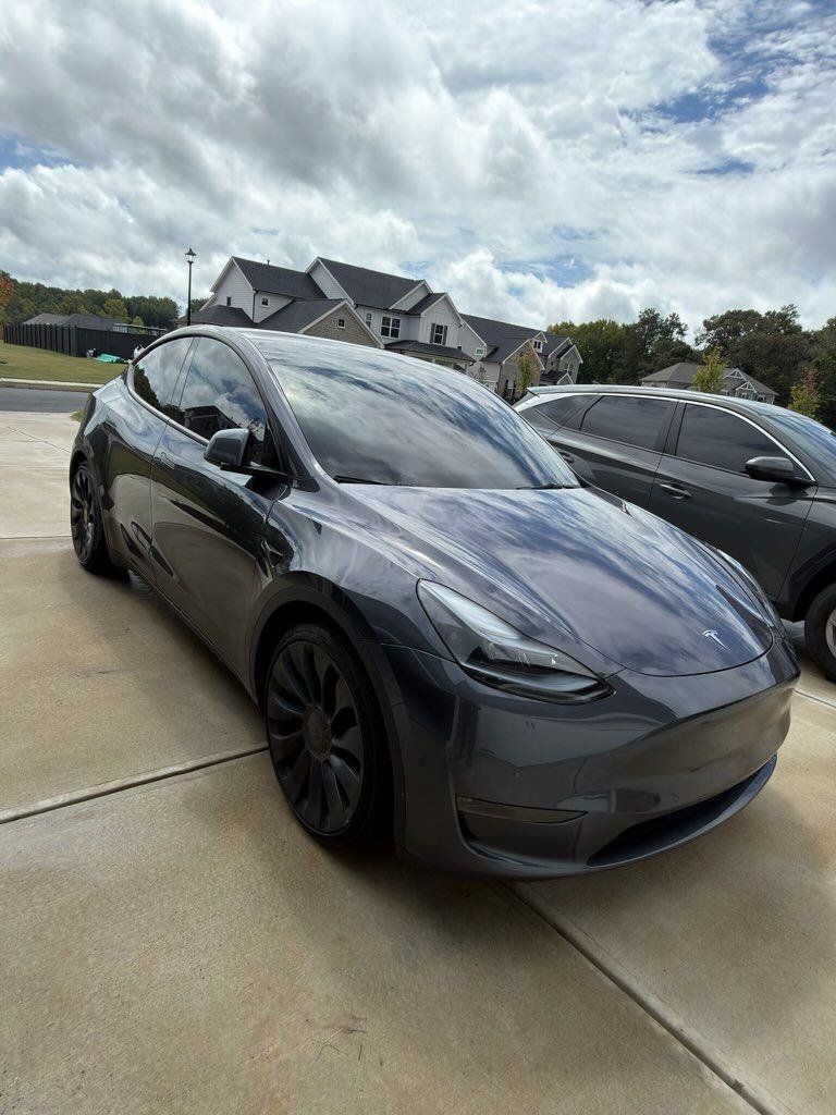 Used 2022 Tesla Model Y Performance AWD/4WD image 2