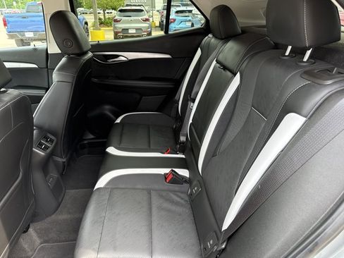 Used 2025 Buick Envision Sport Touring AWD/4WD image 6