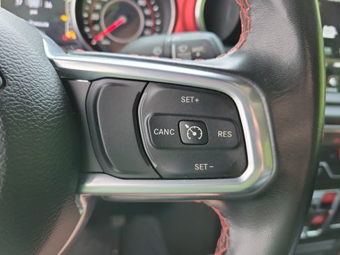 Used 2021 Jeep Gladiator Rubicon AWD/4WD image 22