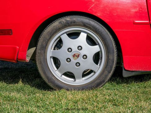 Used 1988 Porsche 944 Turbo image 65