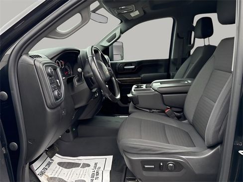 Used 2020 Chevrolet Silverado 2500 LT w/ Convenience Package image 7