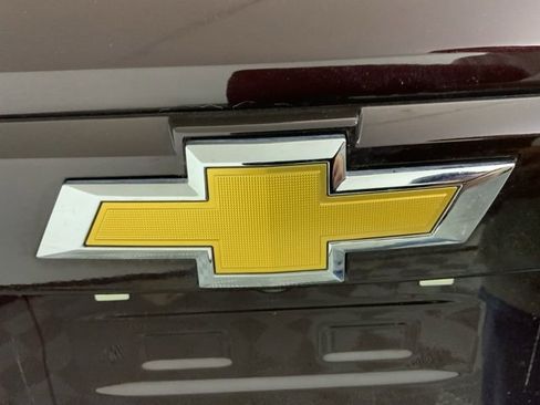 Used 2022 Chevrolet Trax LT w/ LT Convenience Package image 27