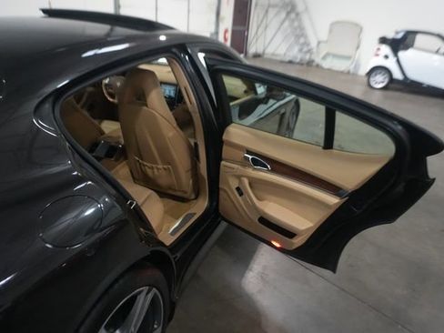 Used 2011 Porsche Panamera 4 image 29
