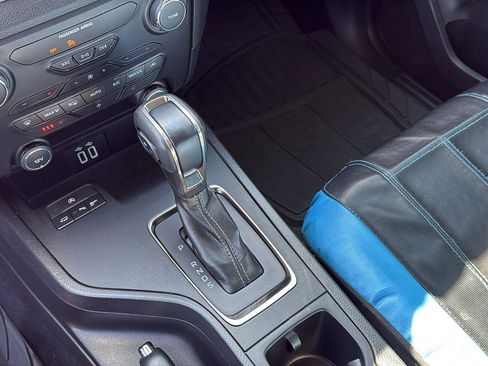 Used 2019 Ford Ranger XLT w/ Equipment Group 302A Luxury image 16