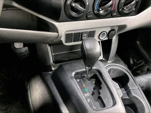 Used 2013 Toyota Tacoma 2WD Regular Cab image 11