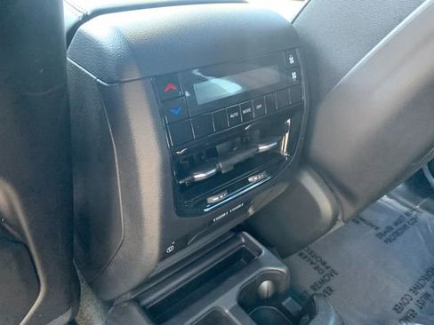 Used 2023 Jeep Grand Cherokee L Laredo AWD/4WD image 18