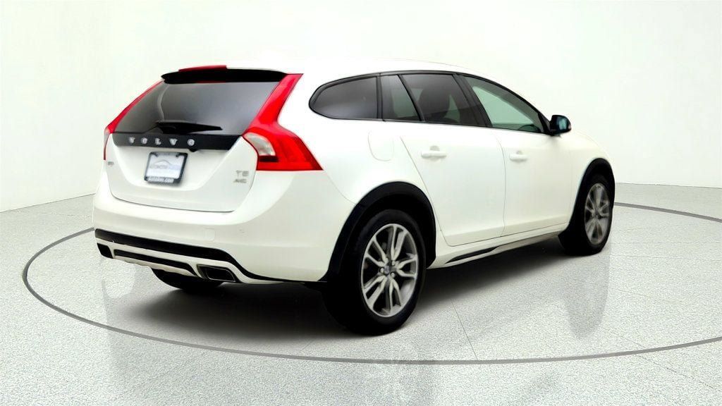Used 2015 Volvo V60 T5 Cross Country w/ Convenience Package AWD/4WD image 5