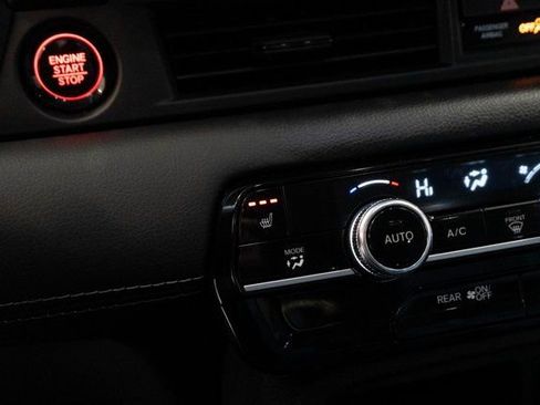 Certified 2025 Honda Pilot EX-L image 28