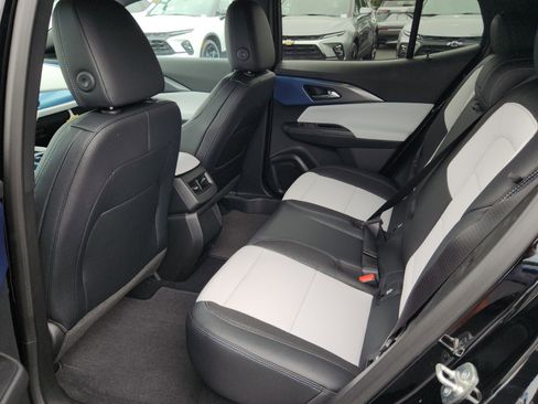 New 2026 Chevrolet Equinox EV LT image 7