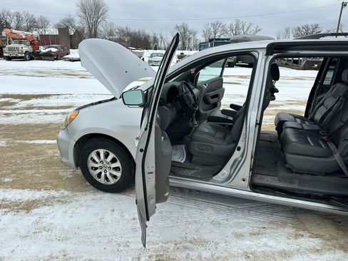 Used 2010 Honda Odyssey EX-L image 10