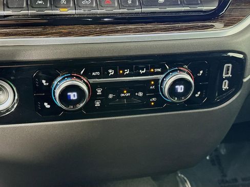 Certified 2022 GMC Sierra 1500 Elevation image 16