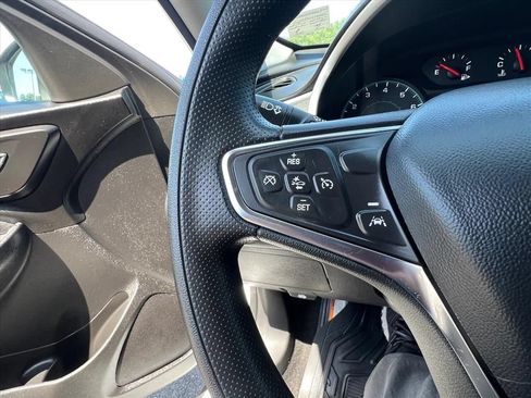 Used 2024 Chevrolet Malibu LT FWD image 18