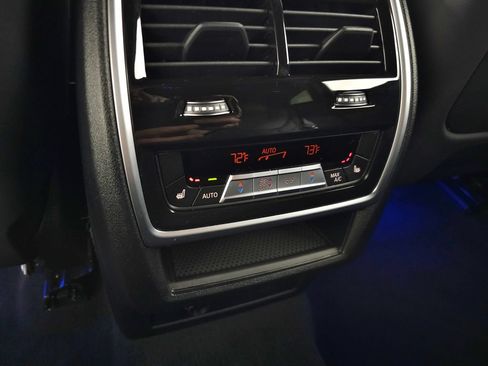 Used 2023 BMW XM AWD/4WD image 44
