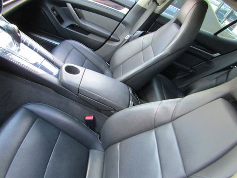 Used 2010 Porsche Panamera S image 9