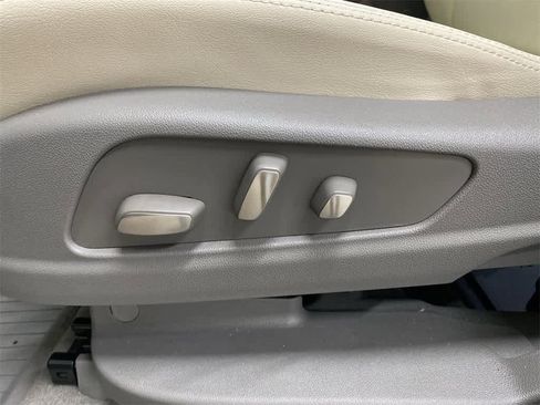 Certified 2023 Cadillac XT5 Premium Luxury w/ Technology Package image 16