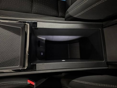 Used 2025 Chevrolet Blazer EV LT FWD image 35