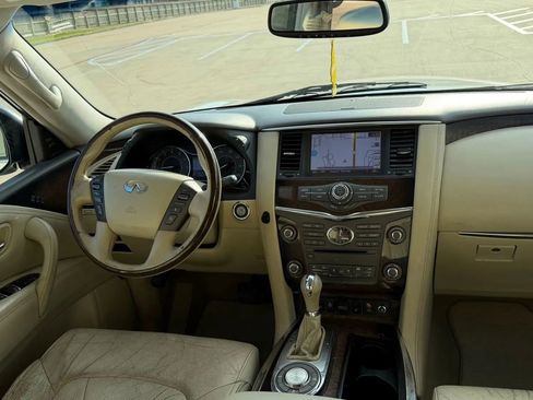 Used 2014 INFINITI QX80 2WD w/ Deluxe Touring Package image 12