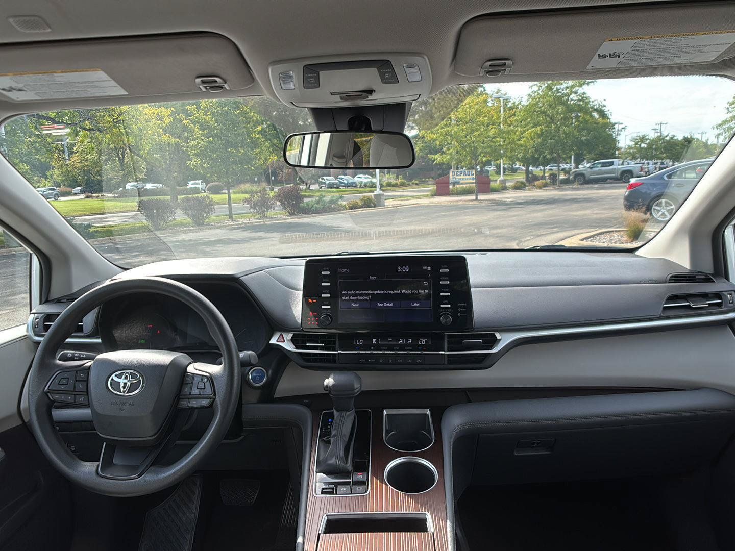 Used 2024 Toyota Sienna LE AWD/4WD image 20