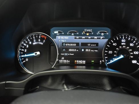 Used 2019 Ford Expedition XLT w/ Equipment Group 202A image 17