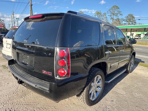 Used 2014 GMC Yukon Denali image 4