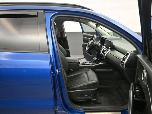 Used 2023 Kia Sorento SX AWD/4WD image 40