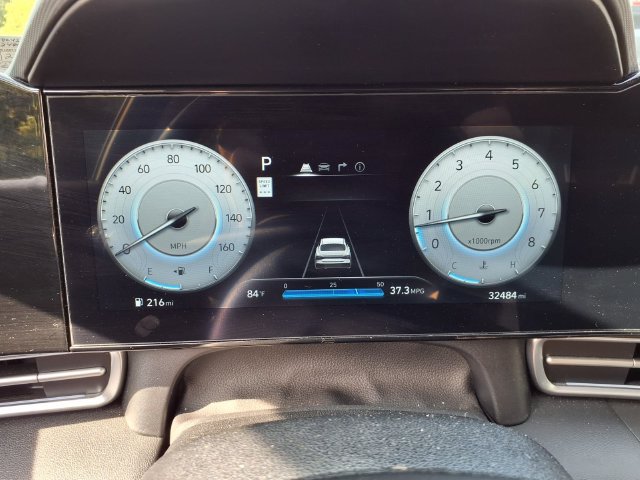 Used 2025 Hyundai Elantra SEL FWD image 21