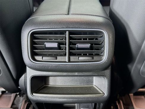 Used 2023 Mercedes-Benz GLE 450 4MATIC image 28